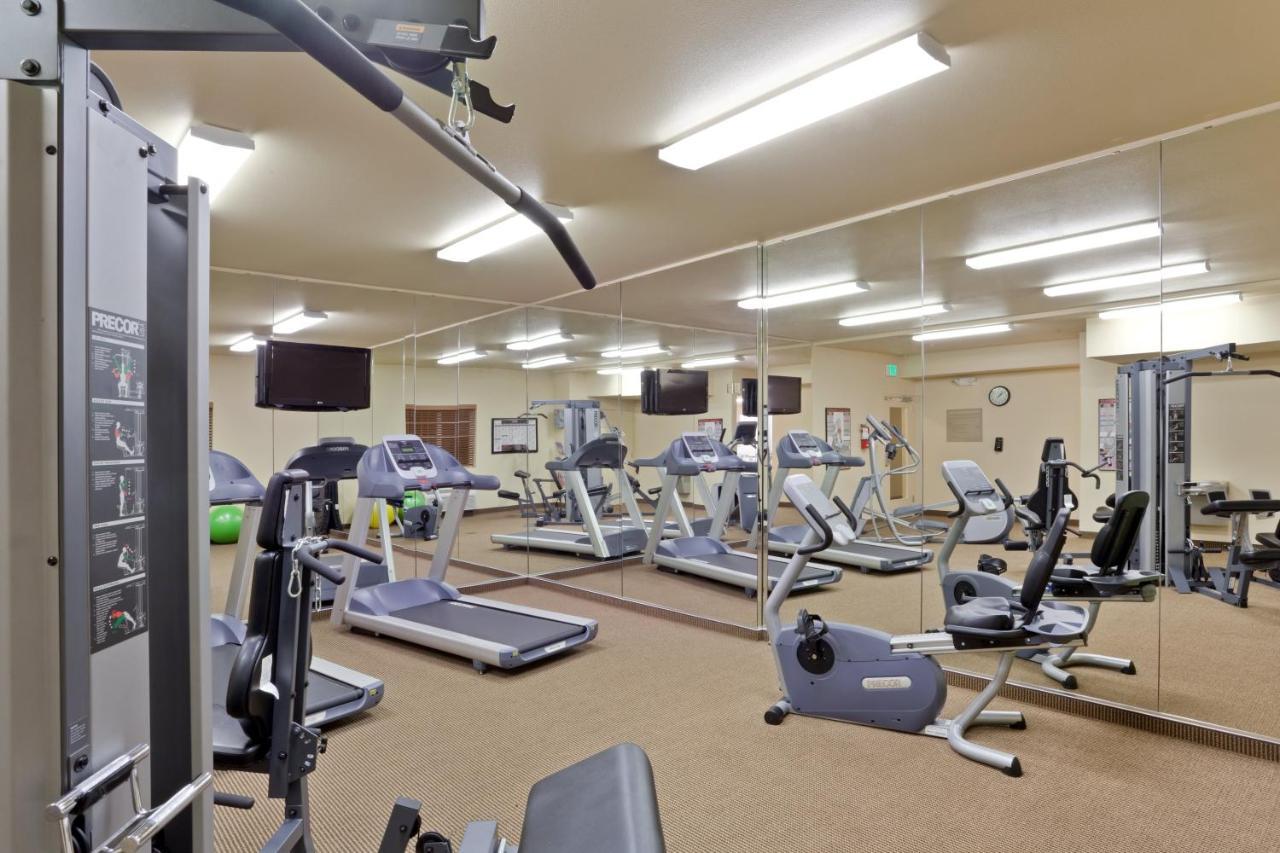 Candlewood Suites Lakewood, An Ihg Hotel Екстериор снимка