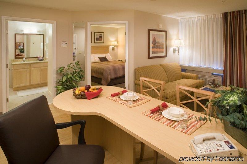 Candlewood Suites Lakewood, An Ihg Hotel Стая снимка