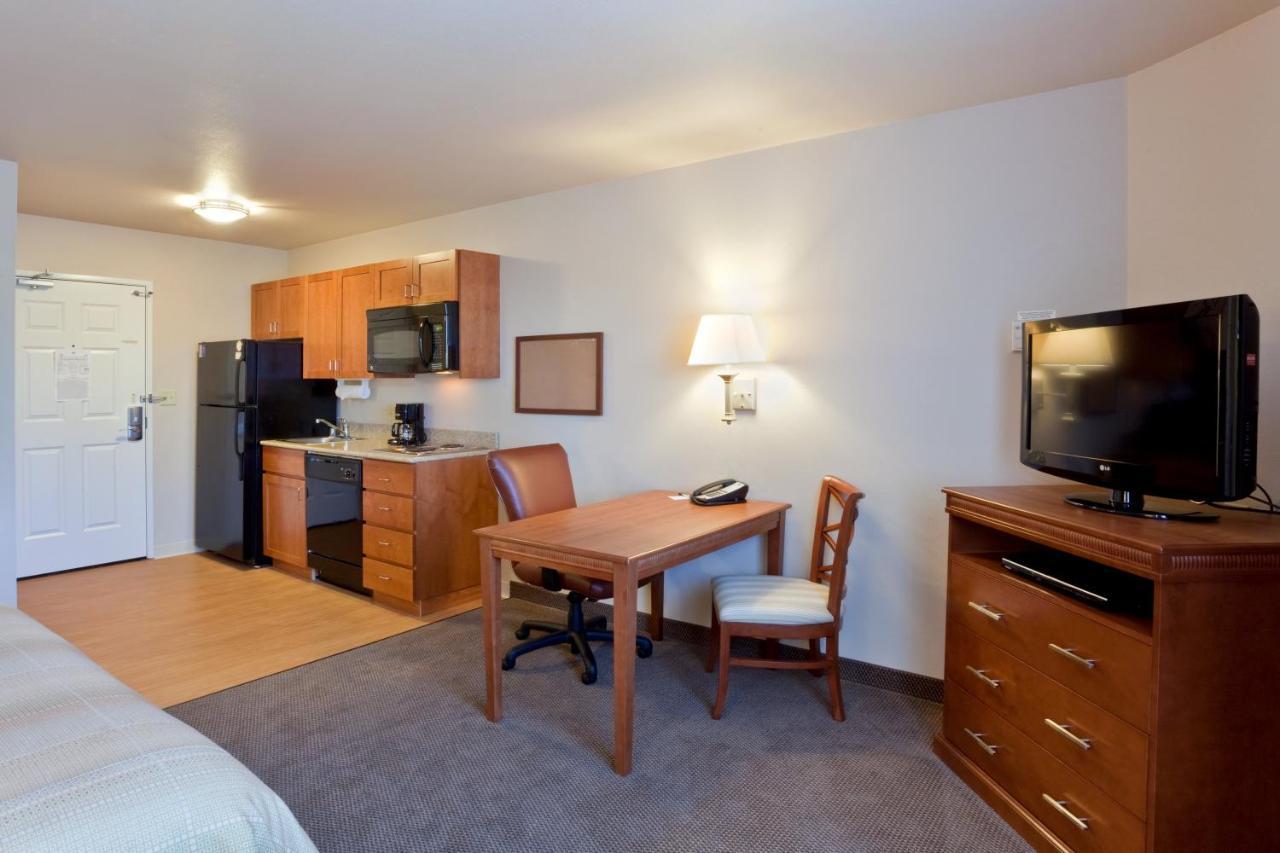 Candlewood Suites Lakewood, An Ihg Hotel Екстериор снимка