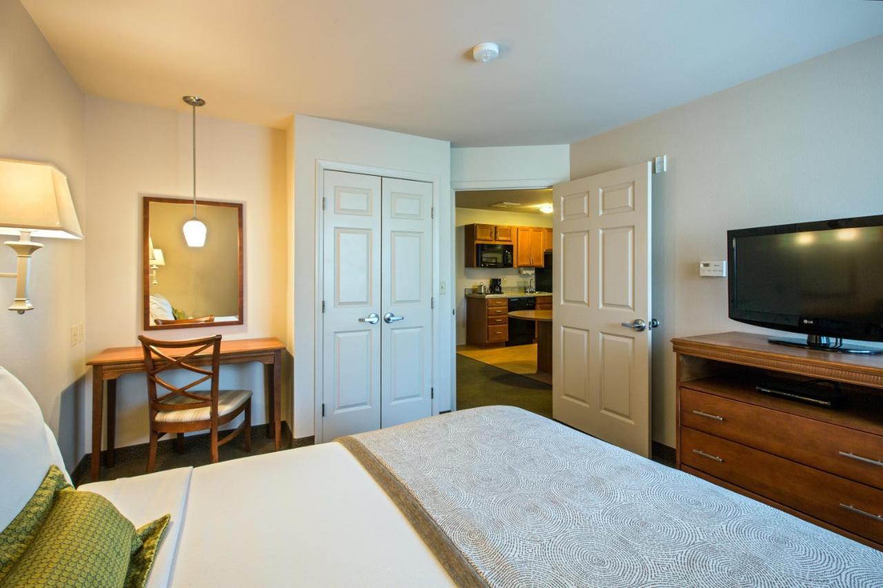 Candlewood Suites Lakewood, An Ihg Hotel Екстериор снимка